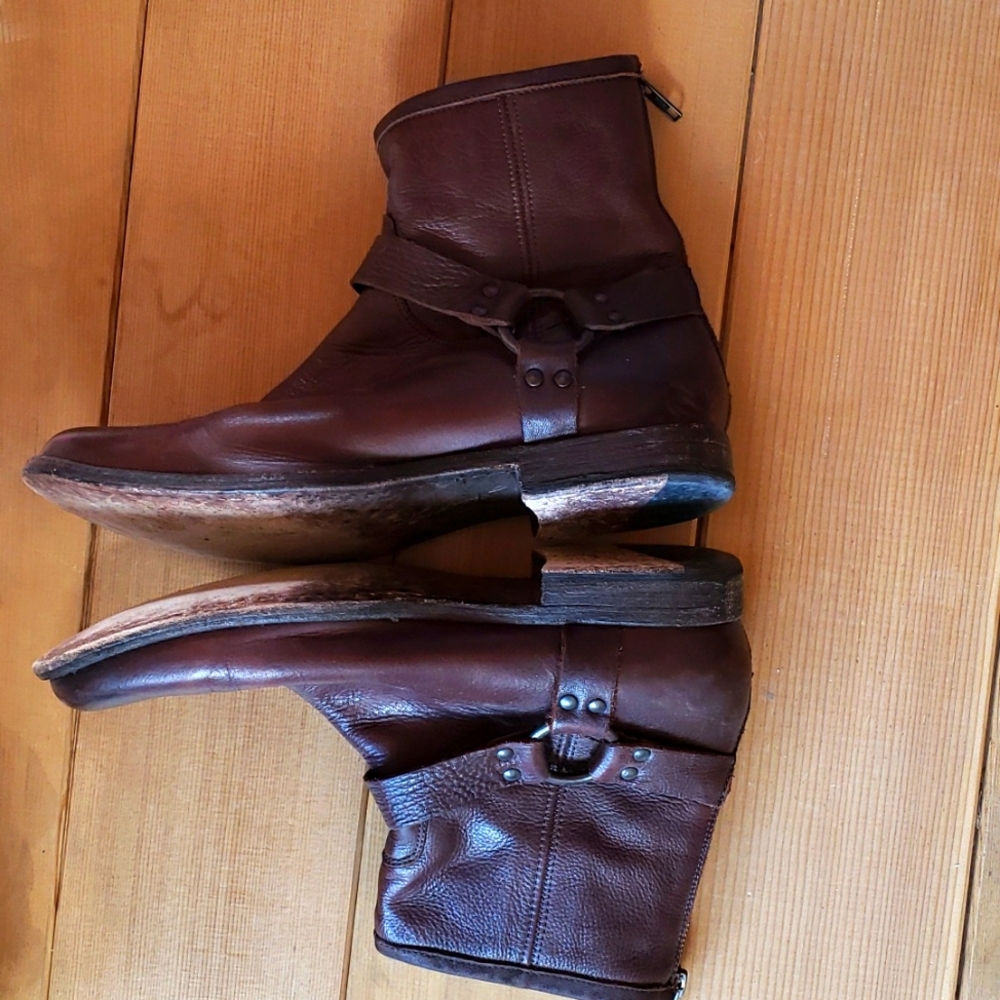 Frye boots women's size 11
